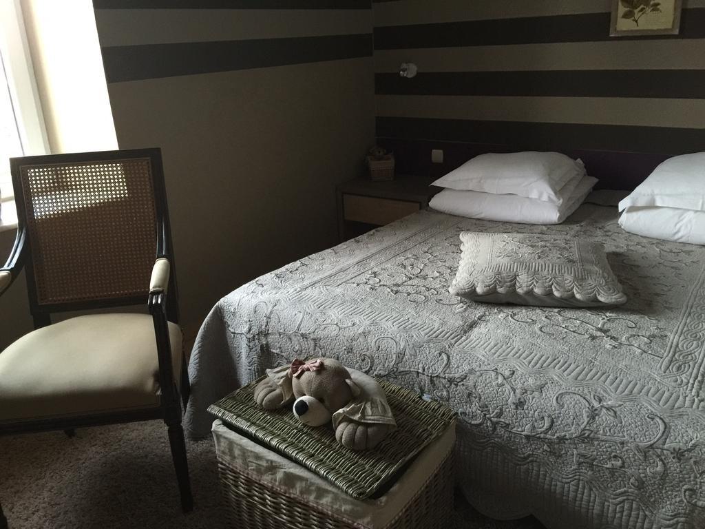 Margot'L Hotel Rochefort Room photo
