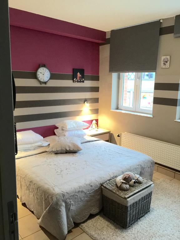 Margot'L Hotel Rochefort Room photo